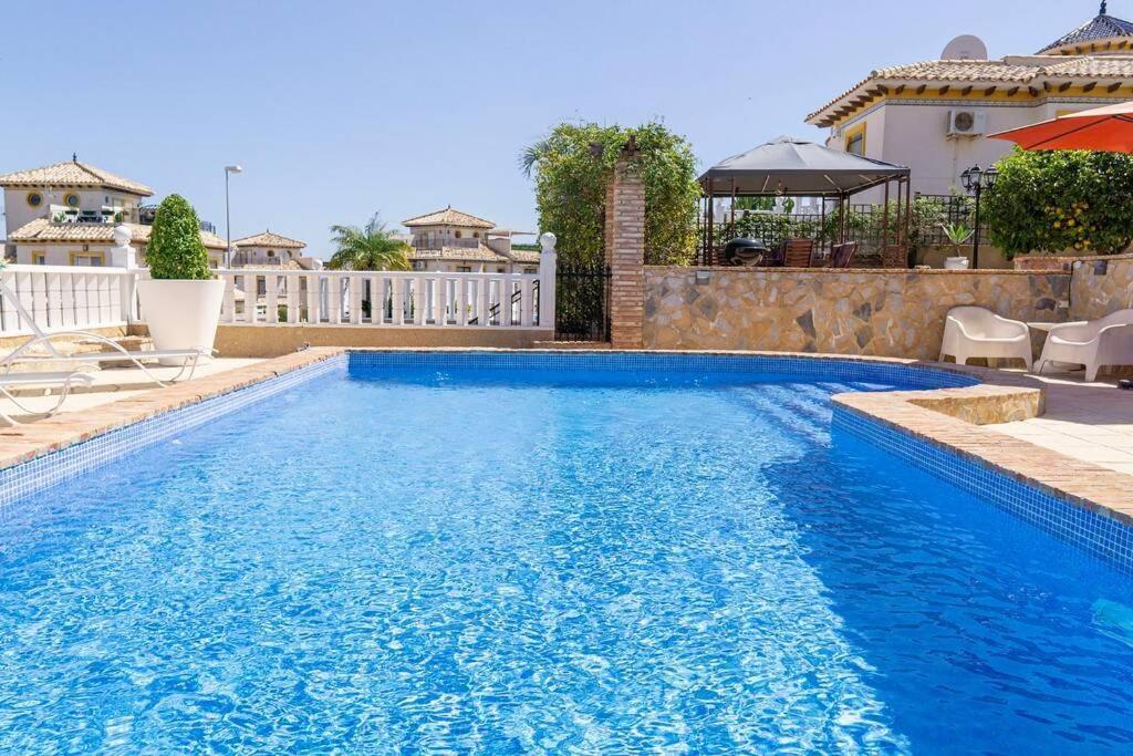 Casa Lilly-Rose, A Beautiful 3 Bedroom Detached Villa A Short Walk To The Villamartin Plaza & Golf Course Exteriör bild